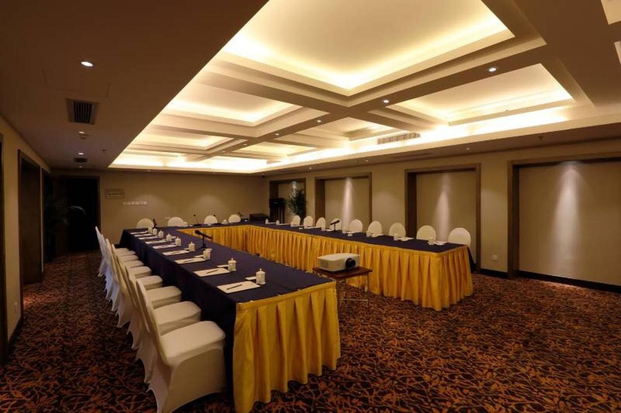 Taizhou Garden Hotel Bagian luar foto